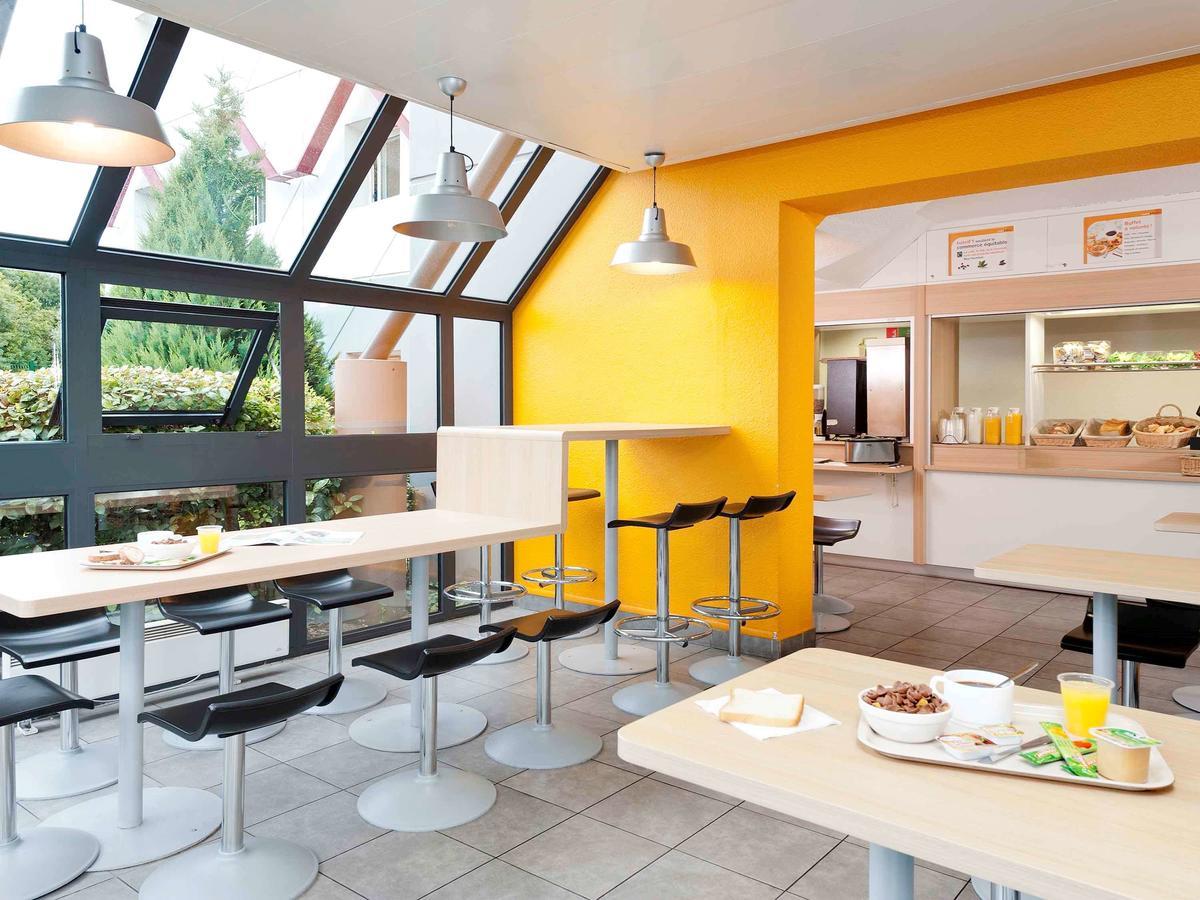 Hotelf1 Saint Etienne Est La Grand Croix Exterior photo